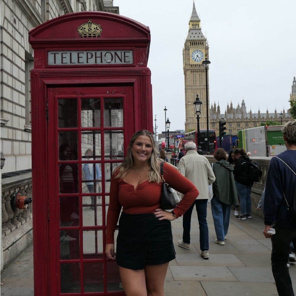 Meet your Posher, Emily